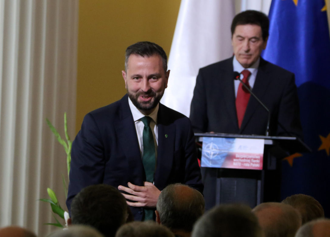  Kwaśniewski i Komorowski zwołali konferencję z liderami opozycji 