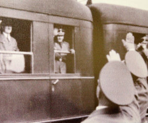 Historyczne spotkanie Hitlera i Mussoliniego w Stępinie