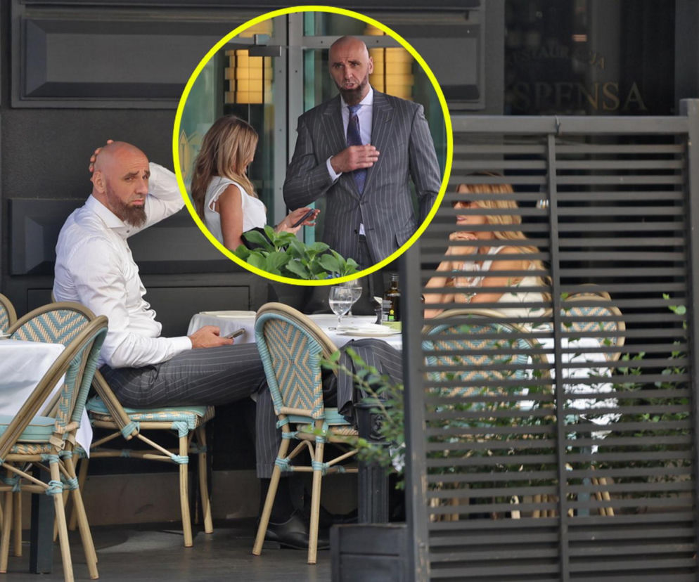 Marcin Gortat z żoną w restauracji. Na miniaturowej wstawce sportowiec w garniturze. O jego życiu na SE.
