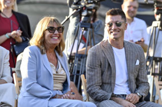 Ujawniono zarobki Roberta Lewandowskiego. Tak wypadł na tle Cristiano Ronaldo