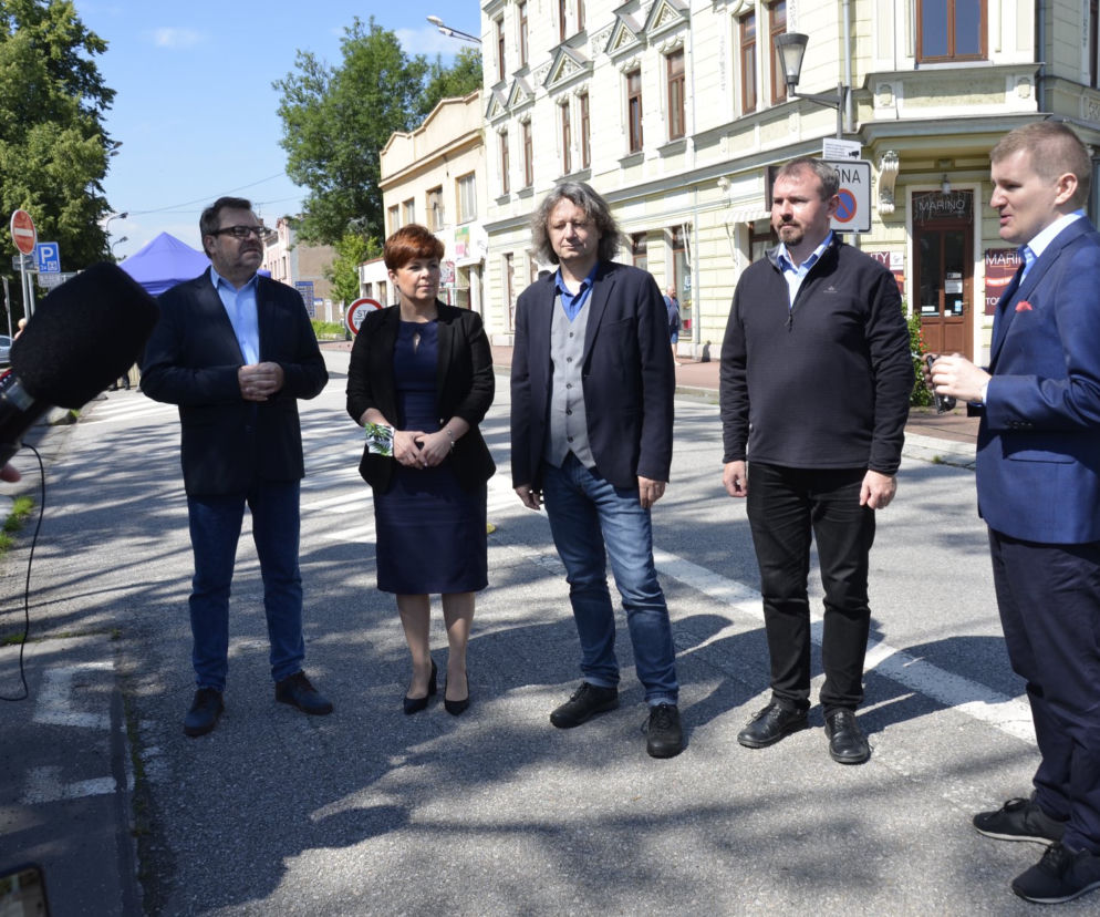 Wyjątkowe spotkanie na Moście Przyjaźni w Cieszynie. Kiedy Czesi otworzą granice dla mieszkańców woj. śląskiego?