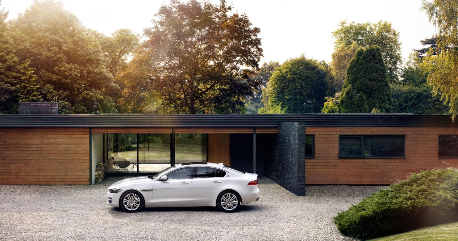 Jaguar XE 2015