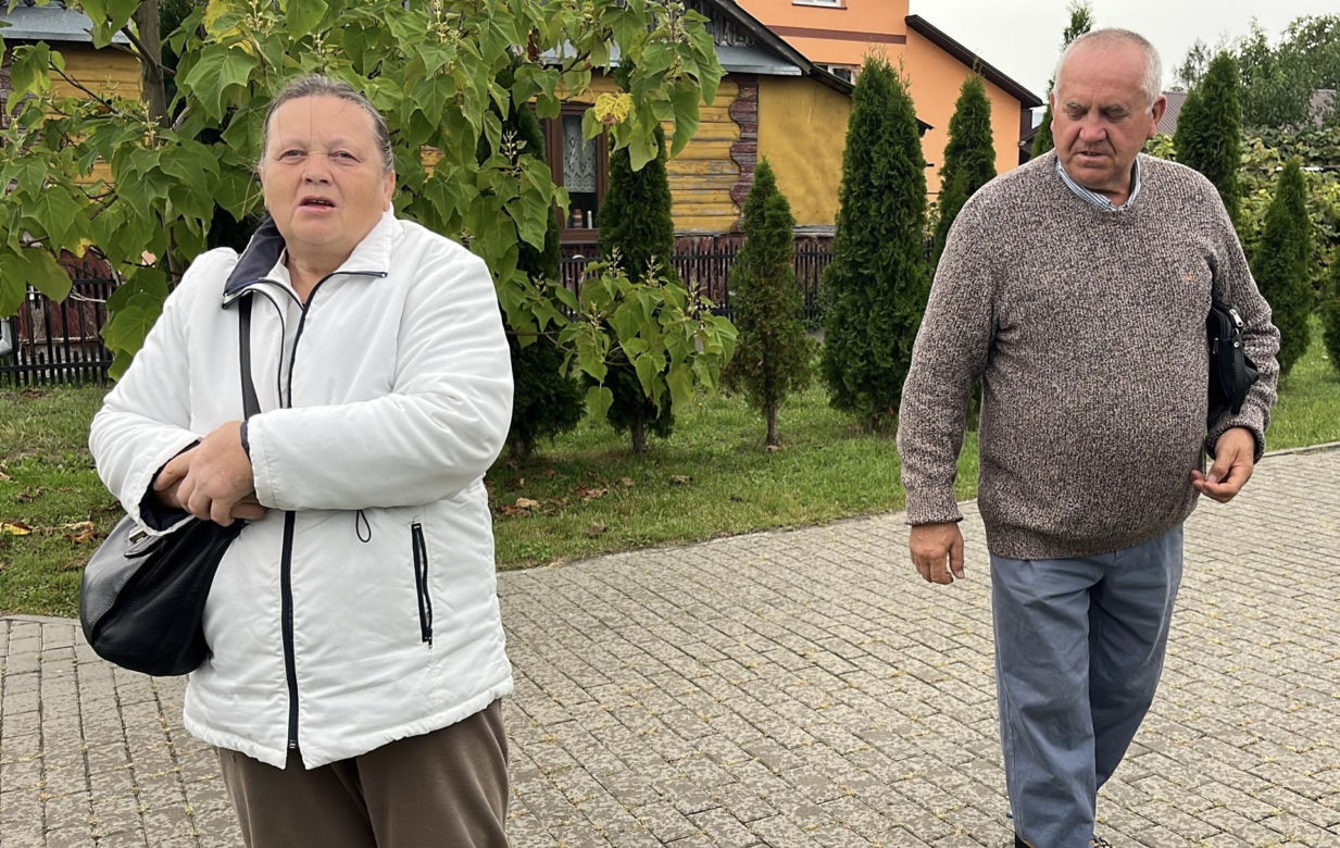 "Pięć minut byłam od śmierci". Na dom pani Alicji i jej męża spadł rosyjski dron