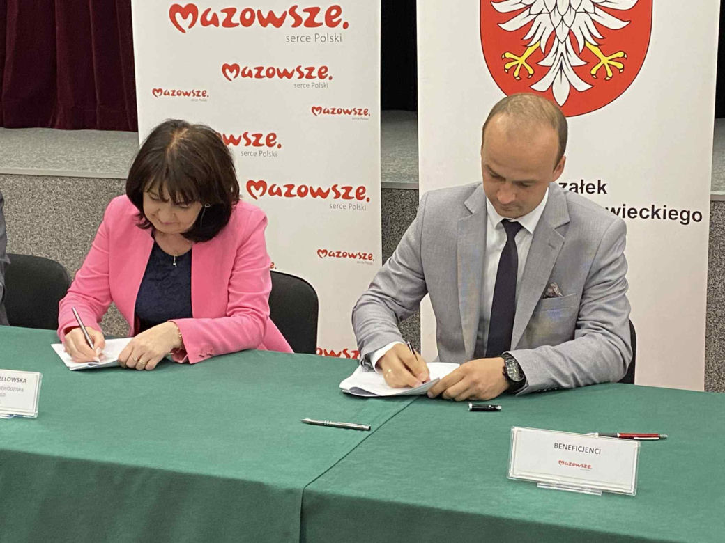 Kilkadziesiąt nowych inwestycji w powiecie siedleckim z dofinansowaniem Mazowsza