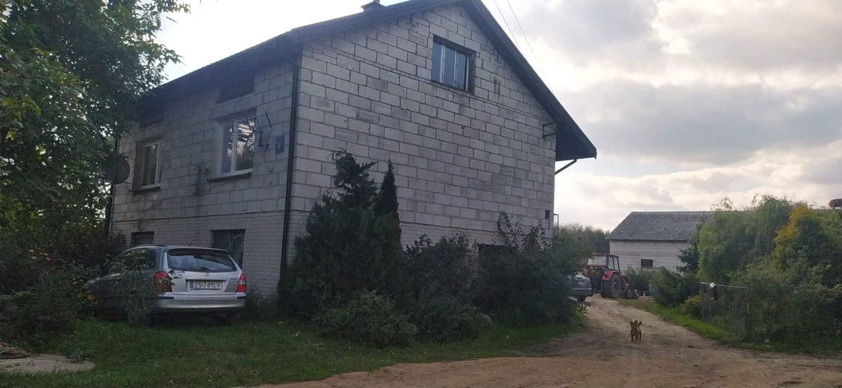 Marek konał w samotności na polu. To była straszna śmierć. Osierocił córeczkę