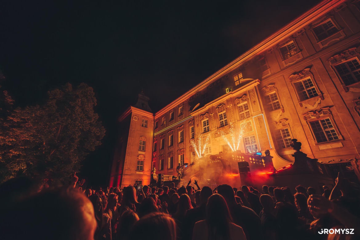 Taste The Music at The Castle 