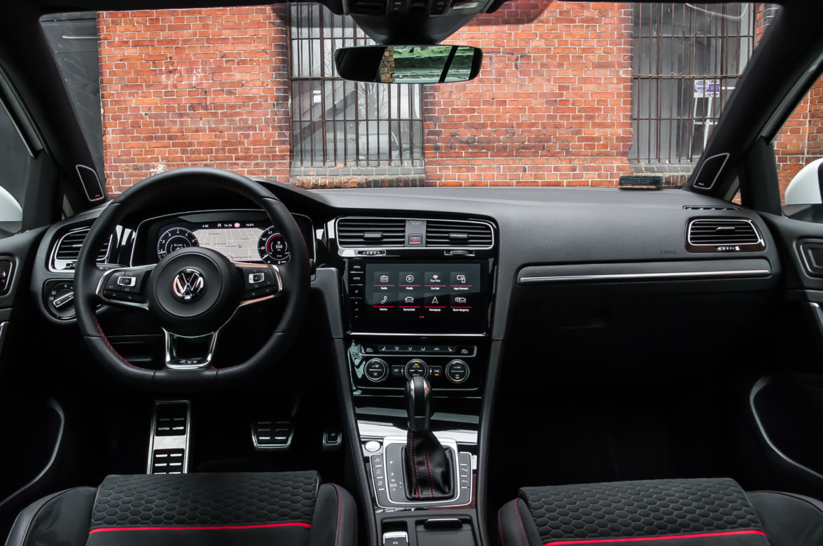 Volkswagen Golf 2.0 TSI GTI Performance 245 KM