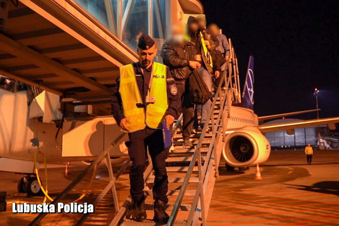 Groźny polski przestępca zatrzymany po 17 latach! "Łowcy głów" wytropili go w Hiszpanii