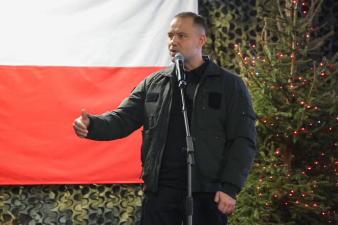 Prezydent RP Karol Nawrocki podczas spotkania świątecznego z żołnierzami