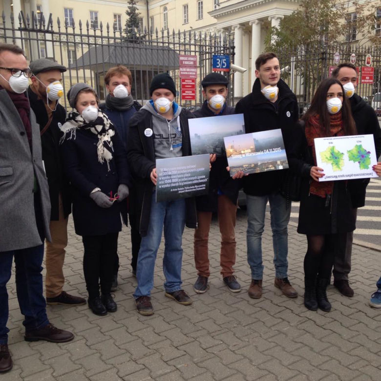 Spotkanie przed UM Warszawa