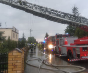 Piorun uderzył w dom jednorodzinny w Dąbczu