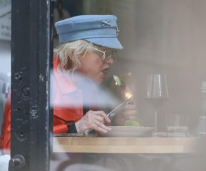 Katarzyna Figura przytula Maćka Musiałowskiego