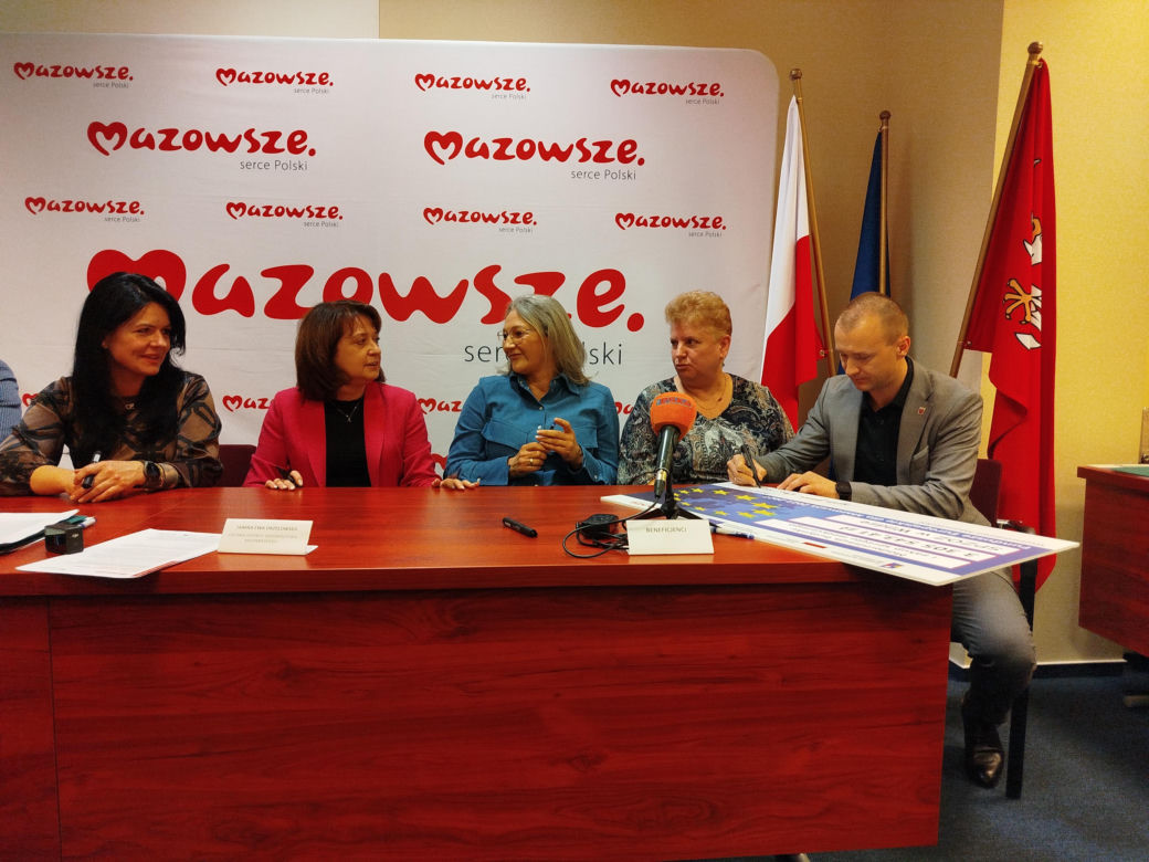 Umowy na dotacje unijne dla czterech lokalnych inwestycji w subregionie siedleckim i powiecie mińskim zostały już podpisane!
