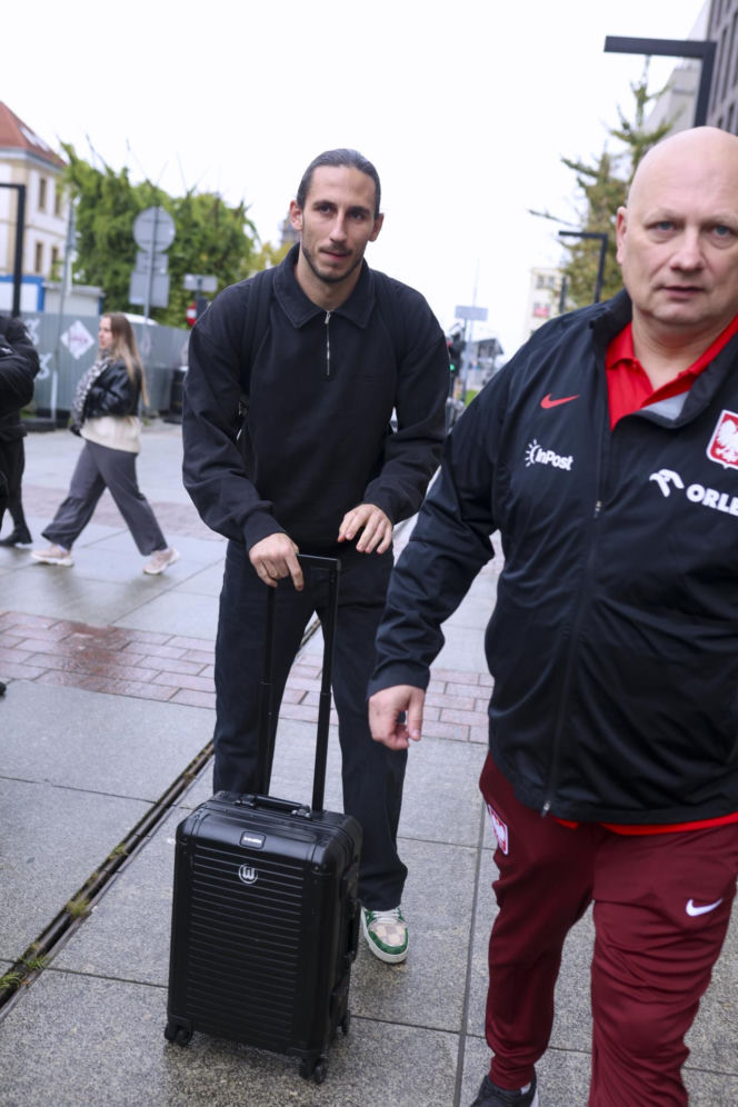 Kamil Grabara spotykał się z Polą Lis. Kim jest jego nowa ukochana?