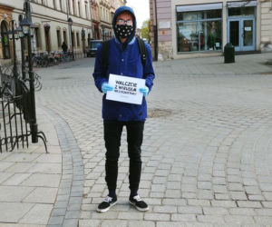 Czarny Protest na Rynku Głównym w Krakowie