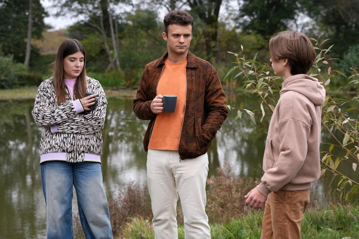 Barwy szczęścia, odcinek 3148. Agata (Natalia Zambrzycka), Ignacy (Olaf Staszkiewicz), Emil (Artem Malaszczuk)