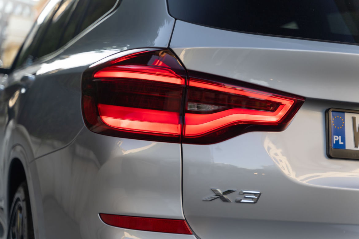 (2020) BMW X3 xDrive30e