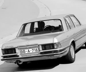 Mercedes-Benz 350 SE