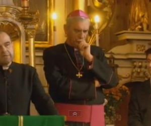RANCZO 7 sezon odc. 89. Ksiądz (Cezary Żak), biskup Sądecki (Wiktor Zborowski)