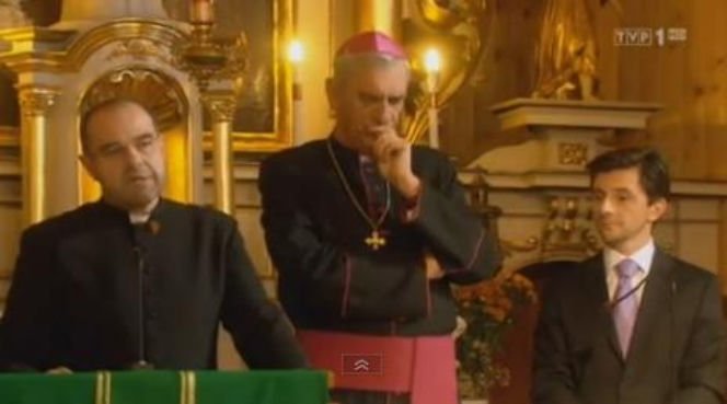 RANCZO 7 sezon odc. 89. Ksiądz (Cezary Żak), biskup Sądecki (Wiktor Zborowski)