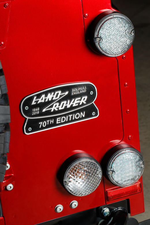 Land Rover Defender Works V8 - 70th Edition