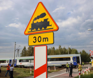 Miejsce katastrofy kolejowej. Pasażerowie opowiedzieli nam, co działo się tuż po zderzeniu z ciężarówką