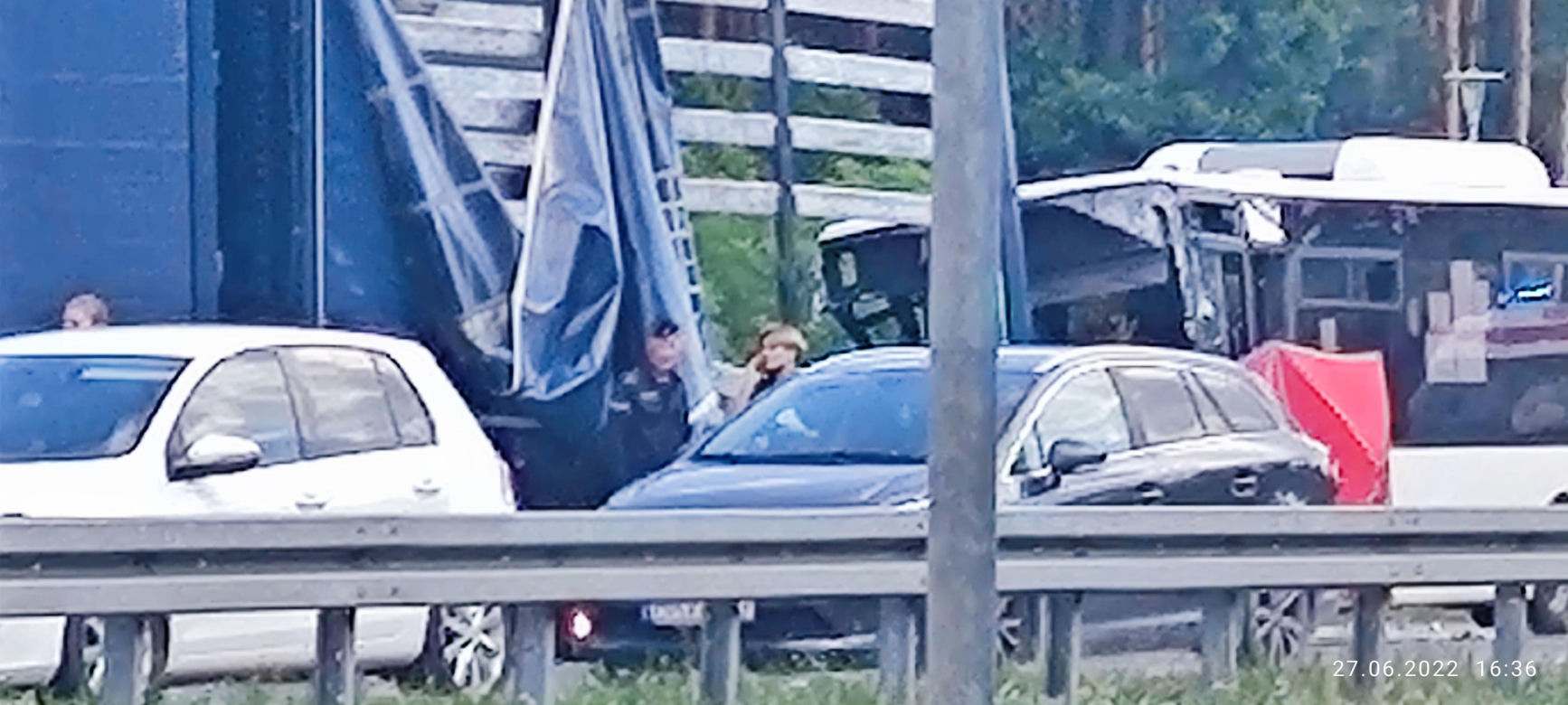 Tragiczny wypadek w Ząbkach. Autobus miejski zderzył się z ciężarówką