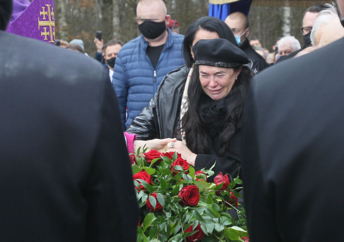 Ewa Krawczyk na pogrzebie męża Krzysztofa Krawczyka