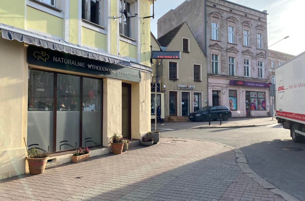 Kolejki po pączki na deptaku w Zielonej Górze