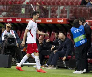 Zdumiewająca decyzja Urbana w Szwecji. Lewandowskiego wpuścił jak młokosa!