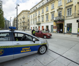  Tyle zarabiają strażnicy miejscy w Warszawie. Stawki mogą zaskoczyć