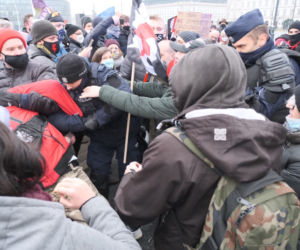 Starcie policji z uczestnikami protestu