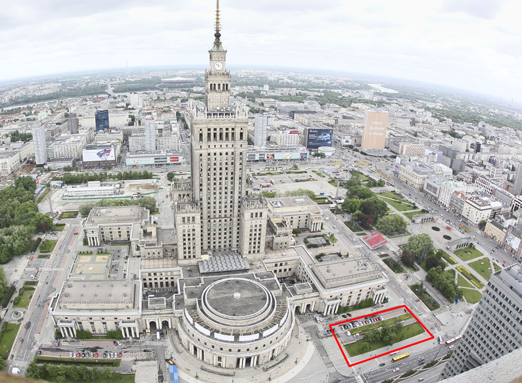 Działka obok Pałacu Kultury i Nauki