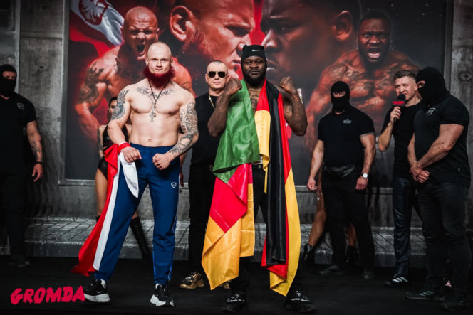 Ring girls Gromda 24