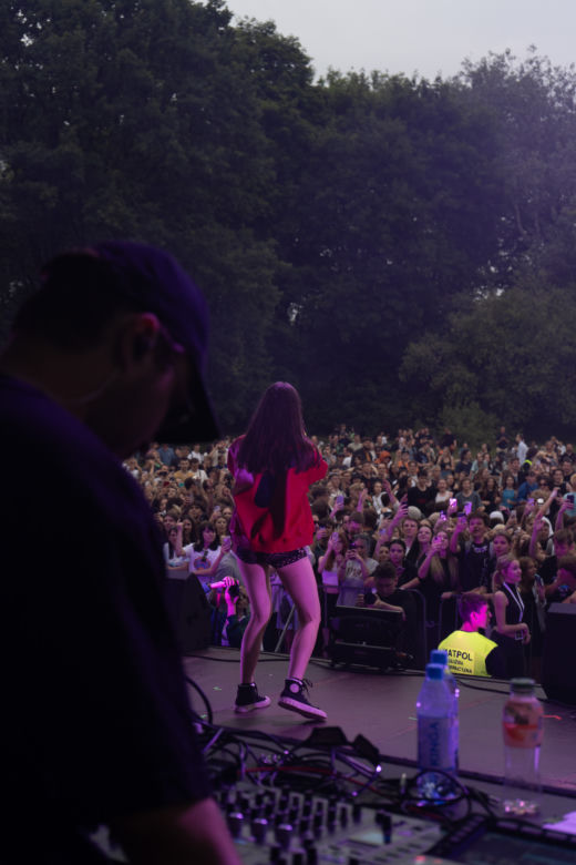 Young Leosia zagrała odlotowy koncert na zakończenie roku szkolnego