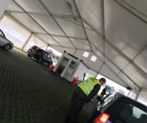 Punkt wymazów drive thru na Dębowej kończy swoją prace
