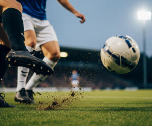 Raków Częstochowa prowadzi do przerwy z Bruk-Betem. Jakie emocje czekają nas w drugiej połowie?