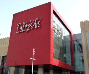 Stal emaliowana - Galeries Lafayette w Dubaju