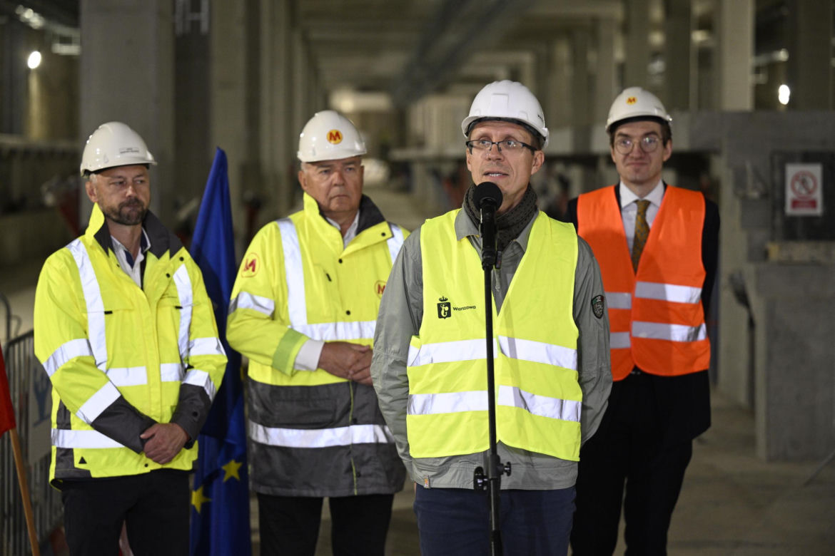 Byliśmy na budowie ostatniej stacji metra w Warszawie. Widok zapiera dech w piersiach