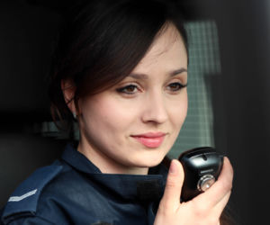 Te piękne i odważne kobiety służą w policji i dbają o bezpieczeństwo!