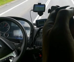 Wyłącznik tachografu w ciężarówce