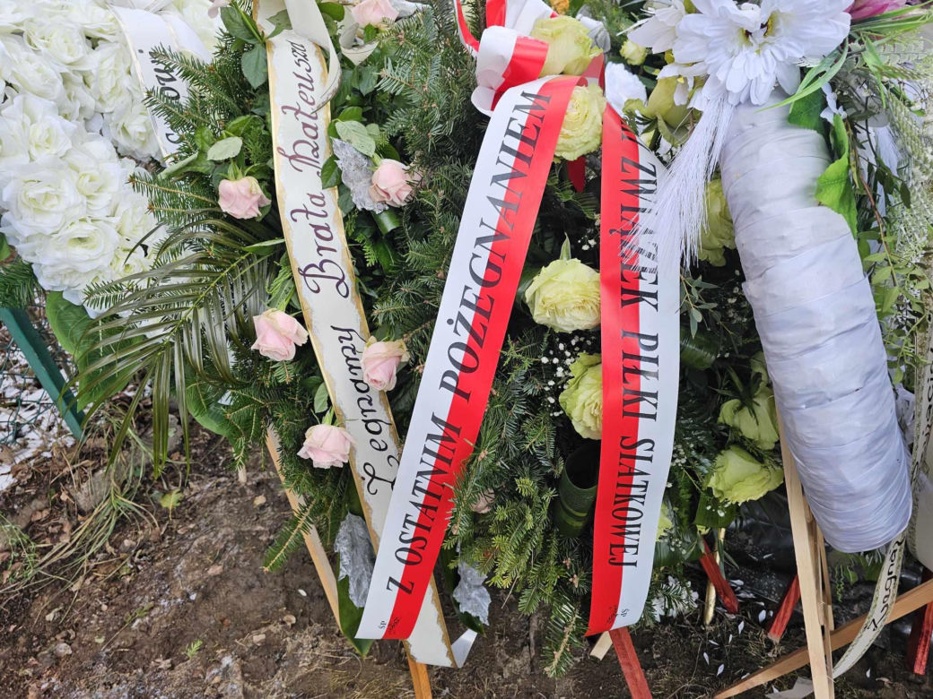 Najblizsi pożegnali siatkarza Jakuba O z Godowej