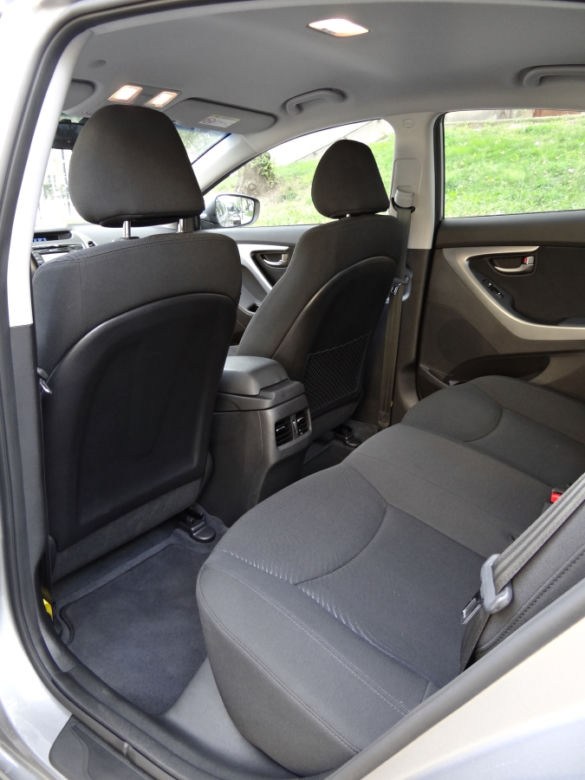 Hyundai Elantra 1.6 MPI w wersji Style