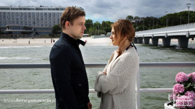 Barwy szczęścia odc. 1350. Klara (Olga Jankowska), Hubert (Marek Molak)