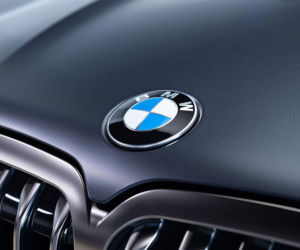 C-BooL jeździ BMW X7 M50d