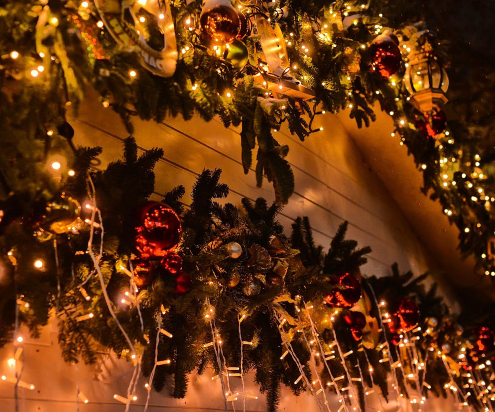 Jak wybrać świąteczne oświetlenie, by nie przepłacić za prąd?