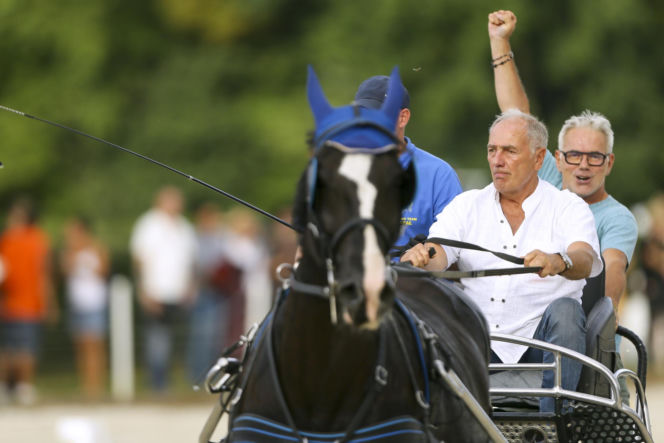 Karol Strasburger ćwiczy