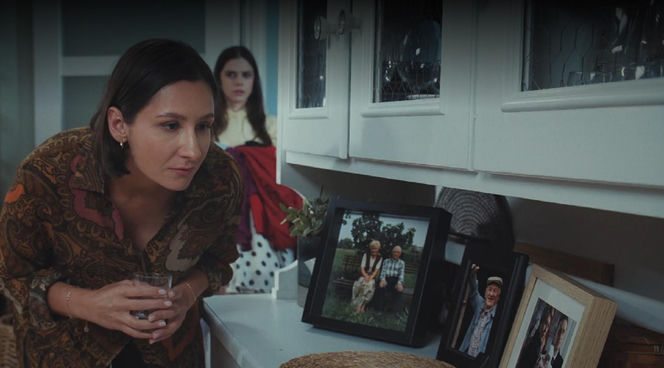 M jak miłość odc. 1889. Agnes (Amanda Mincewicz), Basia (Karina Woźniak)