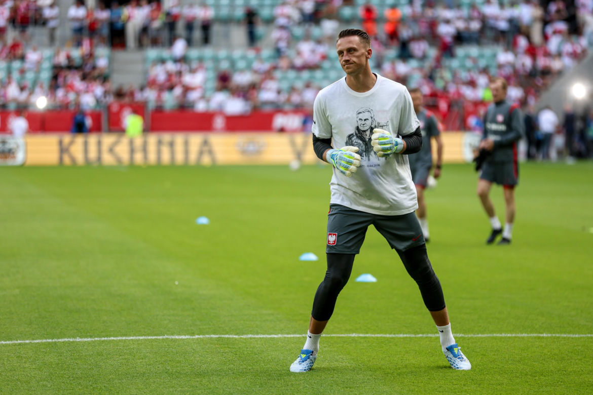 Jacek Magiera uhonorowany na meczu Polska - Ukraina