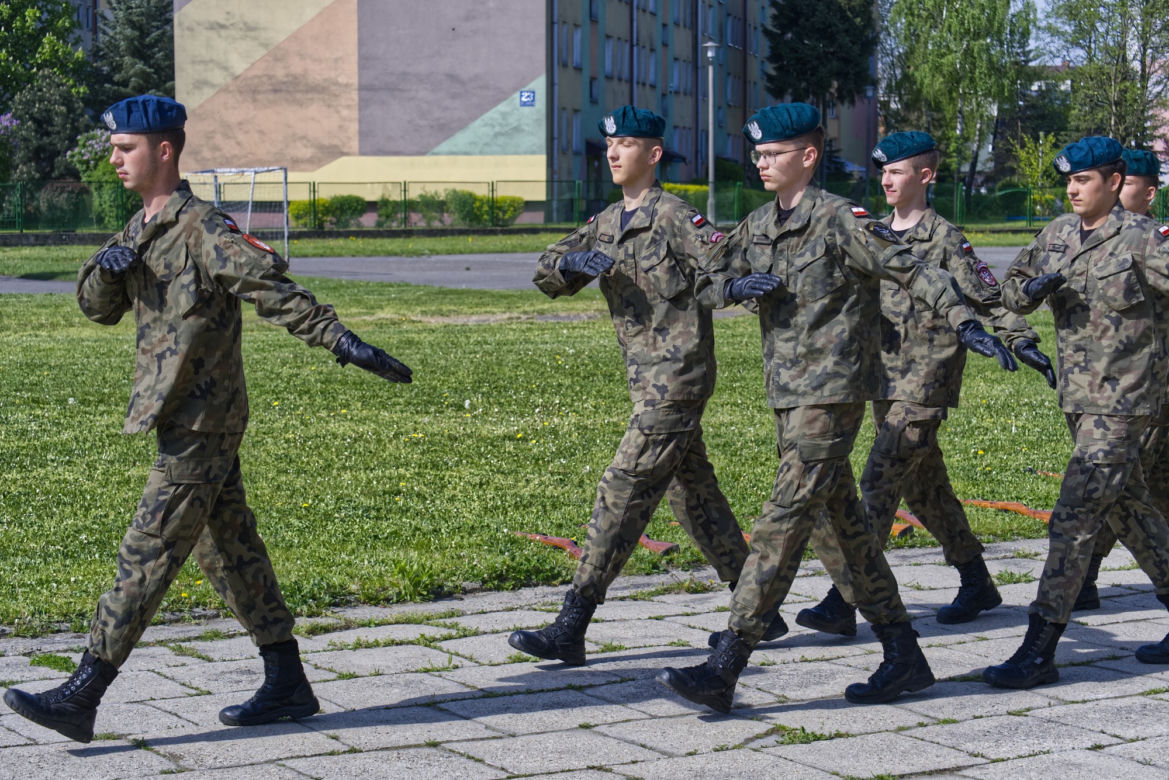 Uczniowe ZS nr2 przygotowują się do finału Przeglądu Musztry Klas Mundurowych